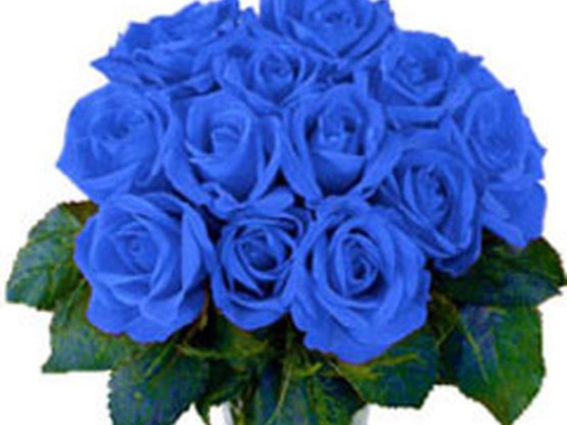 Декоративный букет из синих роз