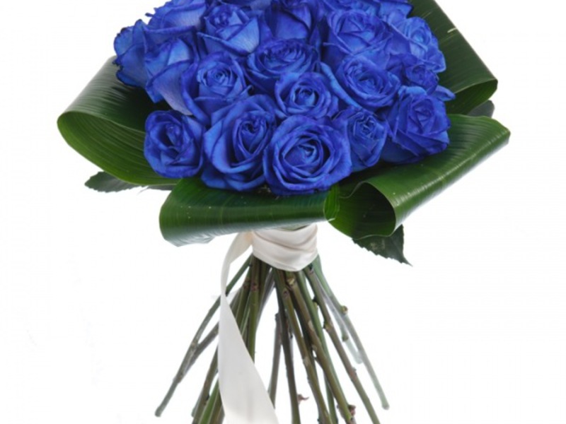 Букет синих роз в подарок